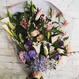 ​Bouquet En Cascade